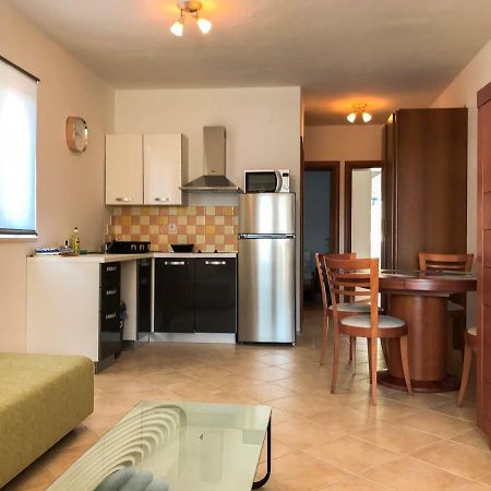 Mr. Hall Apartments Barbat na Rabu Ngoại thất bức ảnh